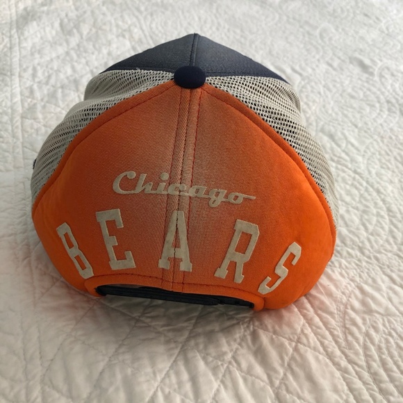 Officially Licensed Reebok 'patch' Bears hat - Picture 3 of 5